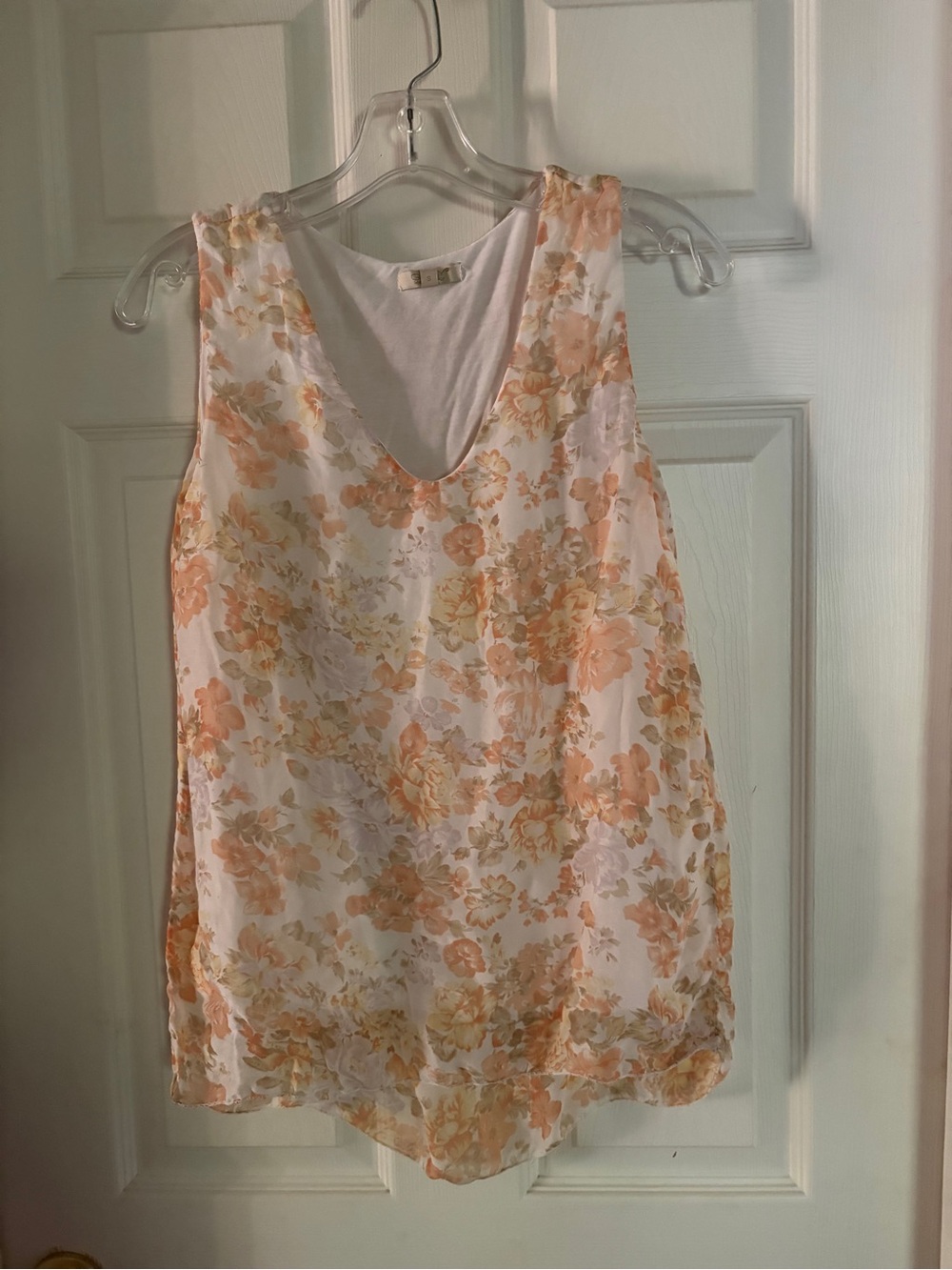 Giusy Women's Small V Neck Tank Top